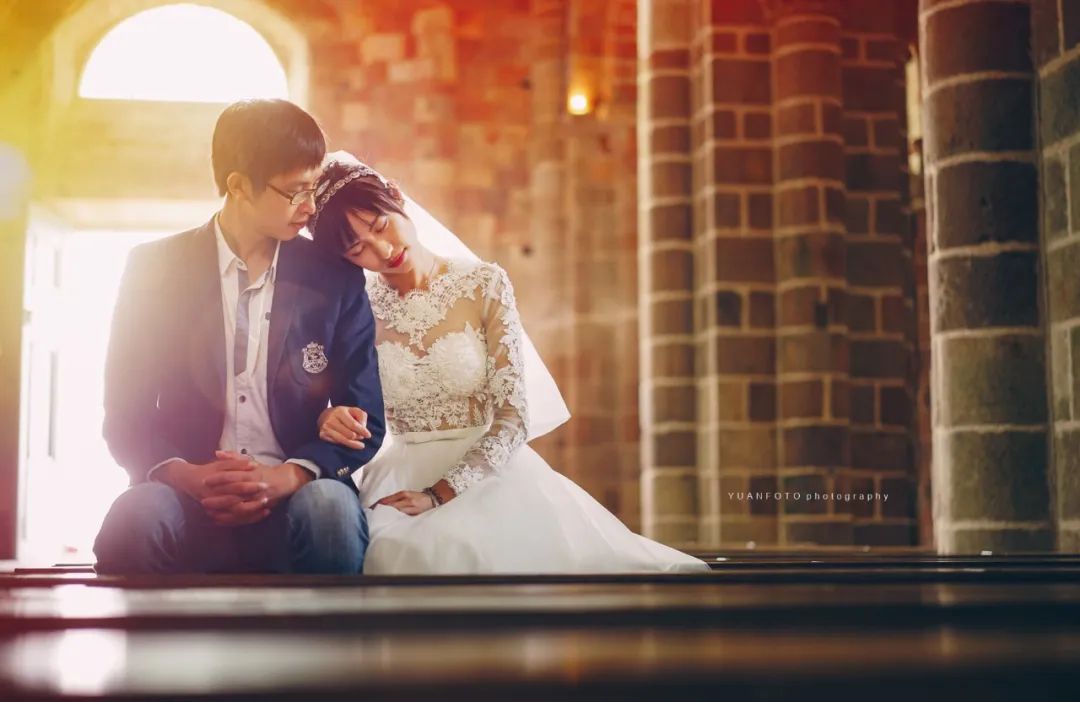 抱歉蹭热，看到周杰伦新专辑封面，回忆在圣米歇尔山的旅拍照片