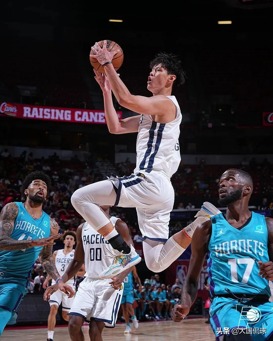 为什么nba没有4分球(情况不妙，张镇麟曾凡博冲NBA迎来反转，韩媒称这是最弱一届男篮)