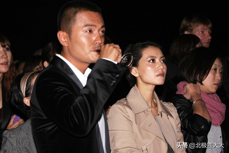 “双面玉女”高圆圆：人前清纯，人后疯狂，混乱情史让人一言难尽