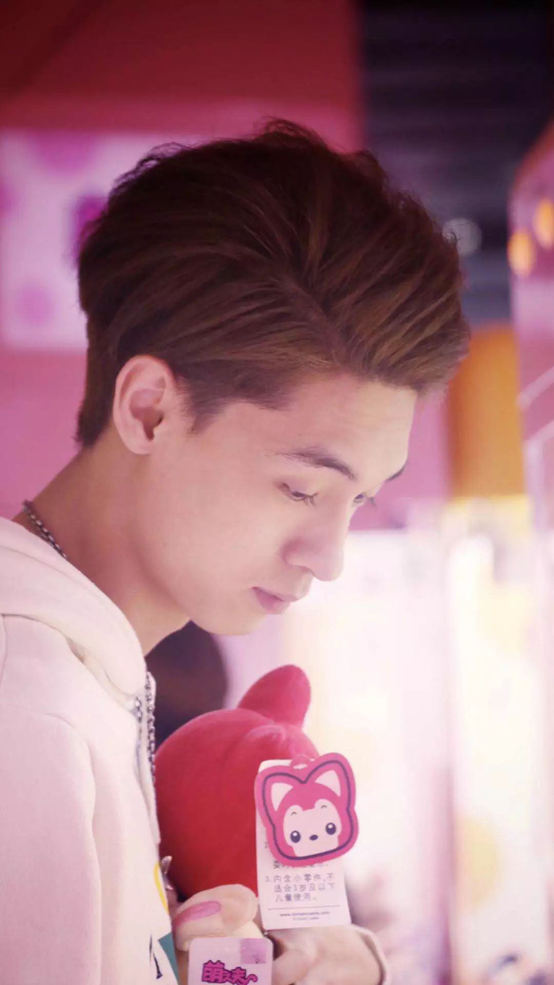 精选男明星壁纸合集｜秦霄贤｜白敬亭｜胡歌｜车银优｜陈立农