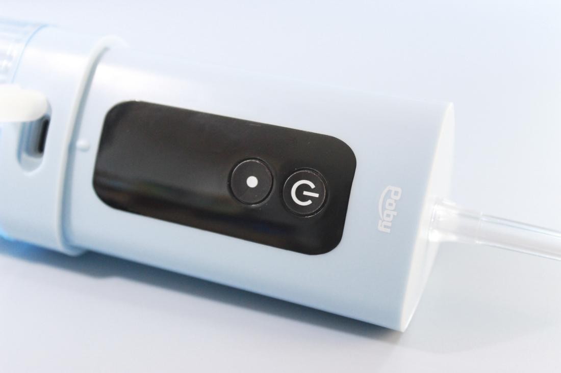 用上Poby小三角便携式冲牙器，远离各种口腔问题