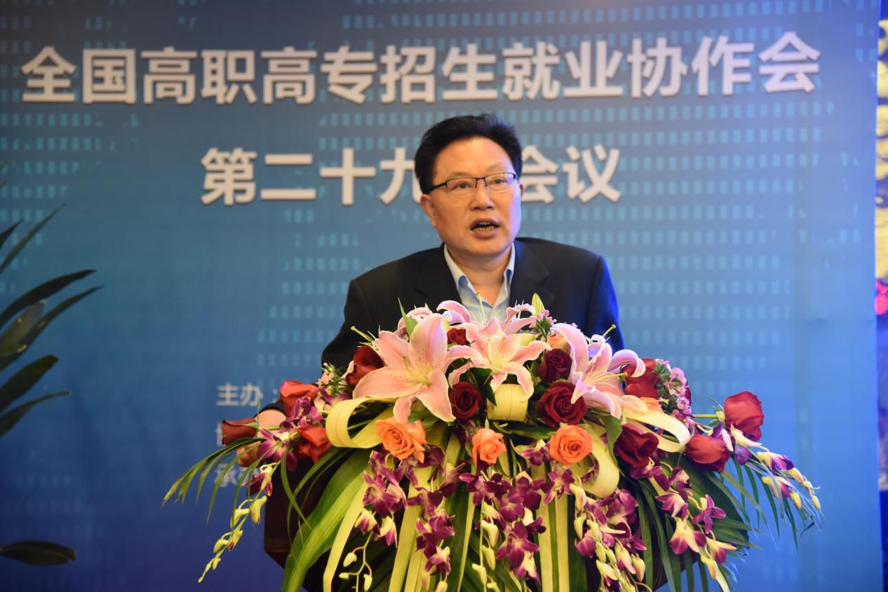 学士学位重大变化，职业本科证书“增重”，职校生表示很开心