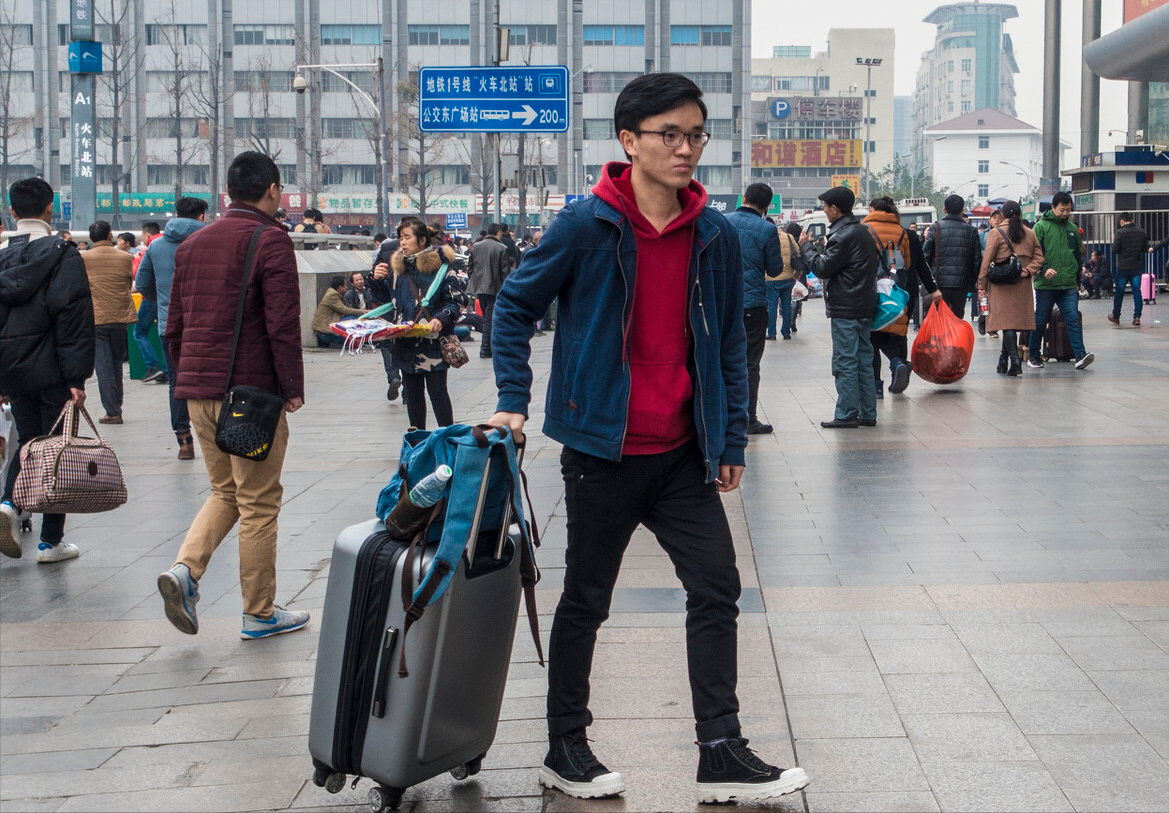 江苏的高校公布放寒假时间，较往年有所提前，但天数却有缩短
