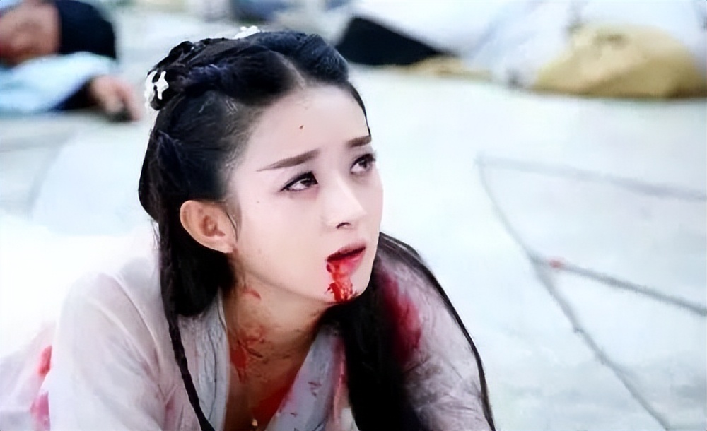 花式吐血,有人凄美惹人疼,有人尴尬像喷泉,这6位吐血也太美了