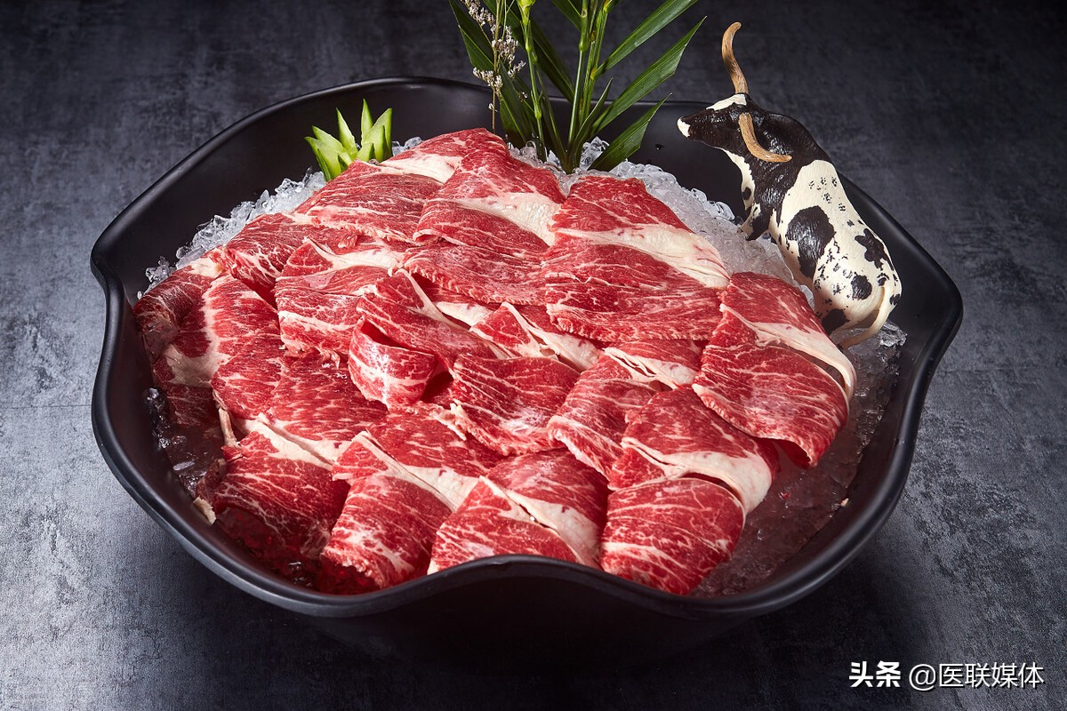 年纪越大，越要多吃肉？建议这2种肉多吃些，对健康有好处