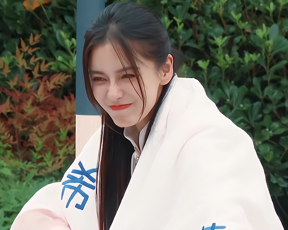 奔跑吧：金婧狂撩蔡徐坤，倪虹洁少女感十足，baby值得称赞