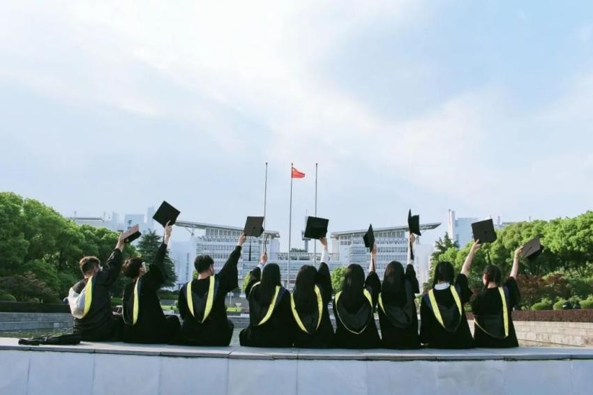 优秀！江苏“硬核学霸团”：全员手握世界名校offer，来自同所双一流！