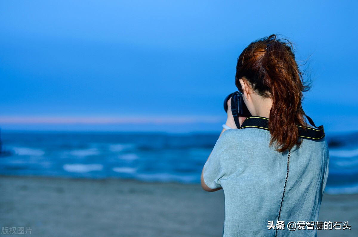 一个人最顶级的修养：人前不炫耀，人后不毁谤