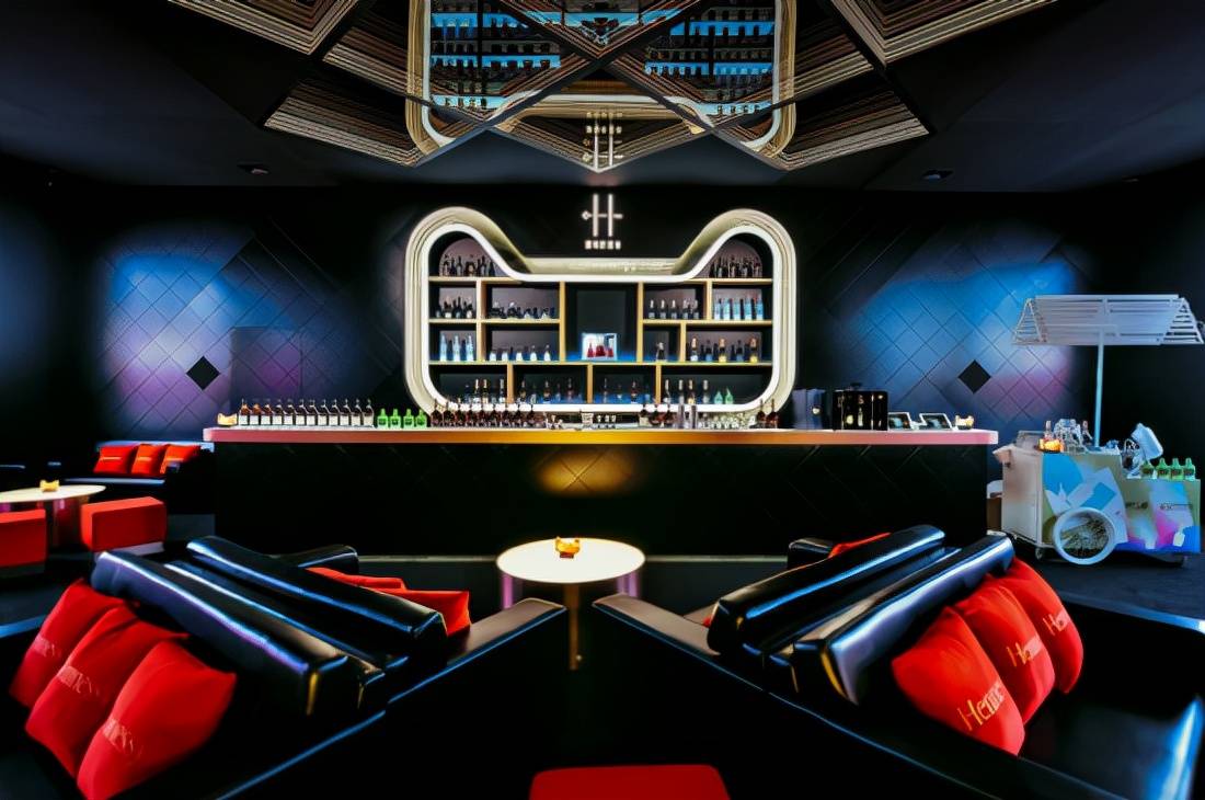 精彩不容错过：VR品酒、喝不醉的鸡尾酒、沉浸式品酒