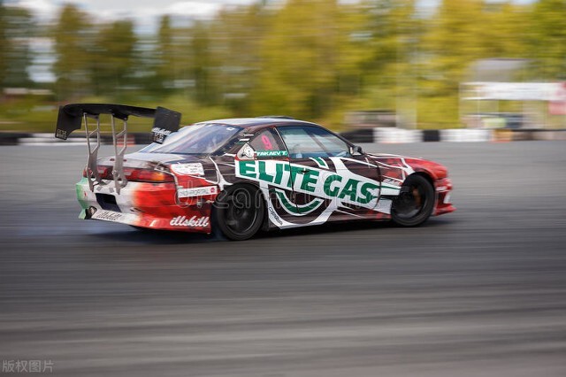 漂移燃油车好还是新能源汽车好？