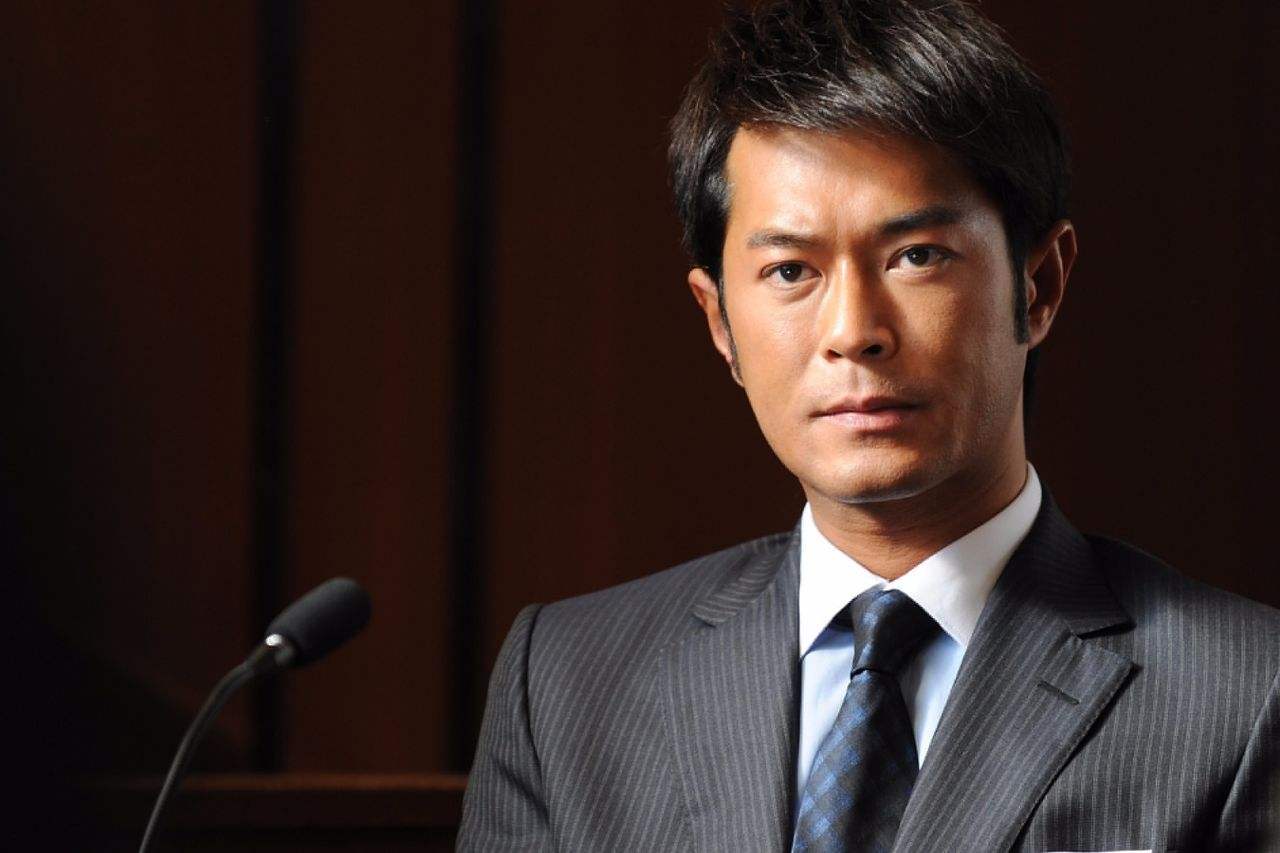 剑眉星目，风度翩翩，这10位男明星的长相，击中了国人审美