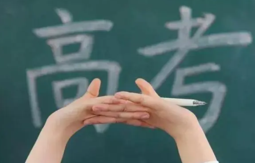 高考超长发挥的黑马，考上名校后咋样了？过来人表示1个字“累”