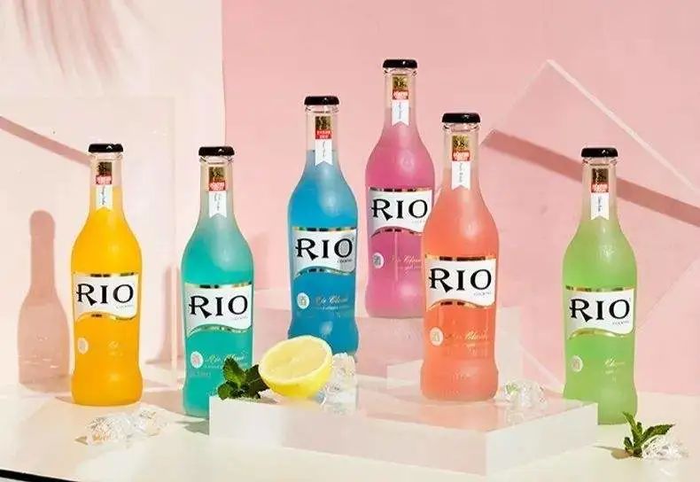 是什么在主导年轻人的“饮品观”？| 饮见