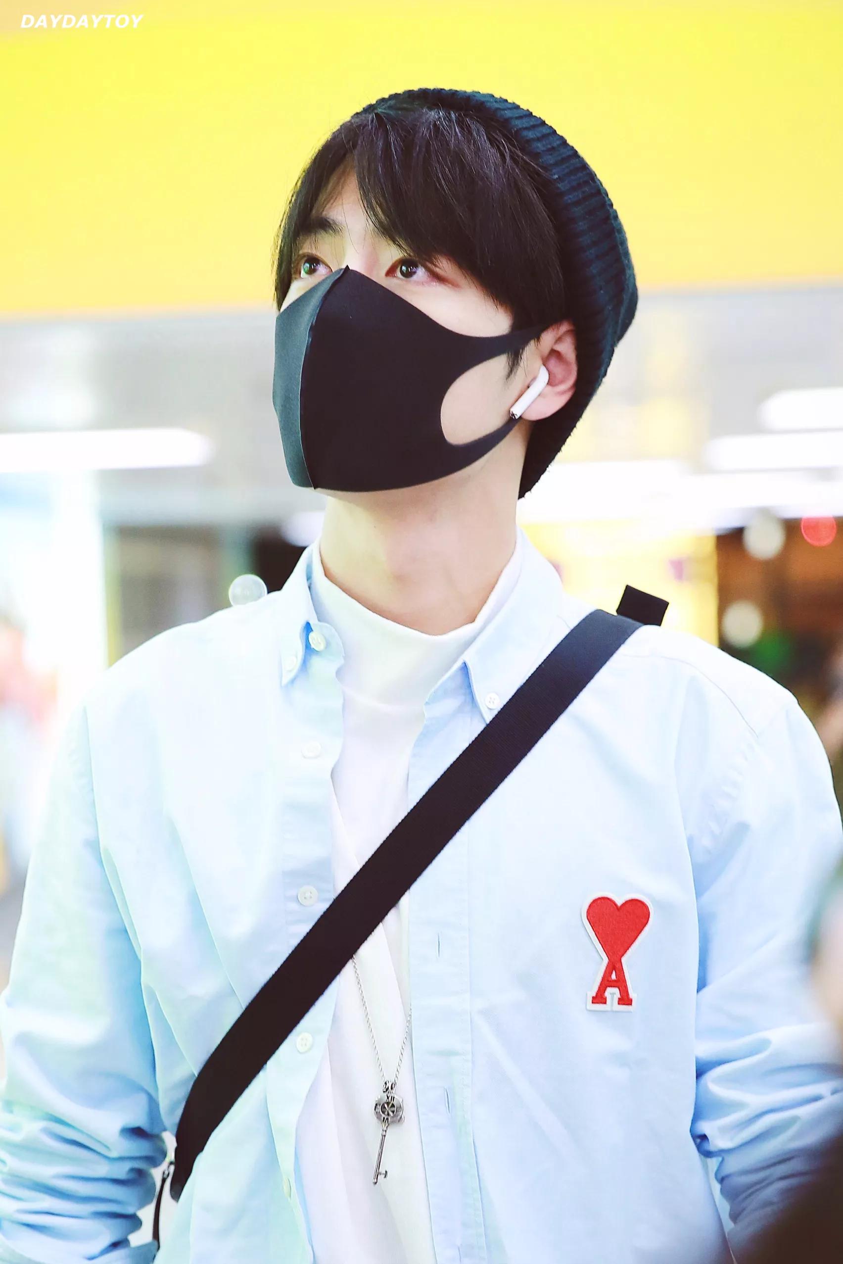 考古肖战:2018年9月—12月机场时间线汇总,今天请叫我收图狂魔