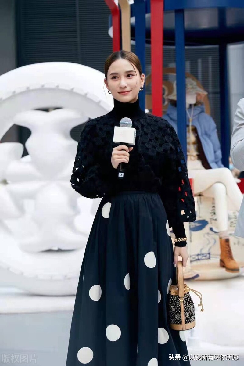 富家千金何超莲