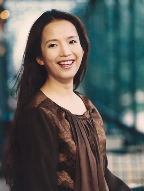 吕丽萍因为言论不当被禁言了