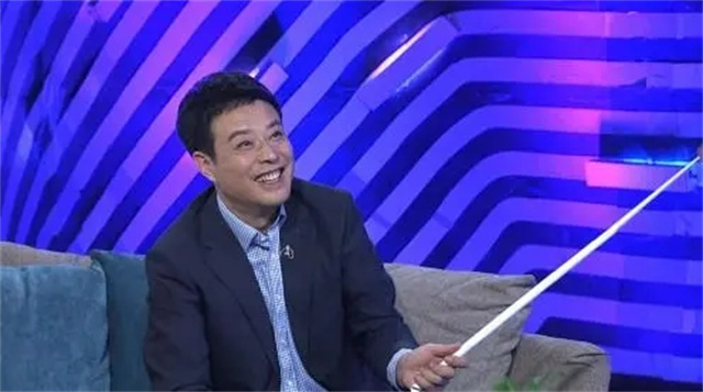 宋英杰：主持央视天气预报近30年，却是个兼职的“临时工”