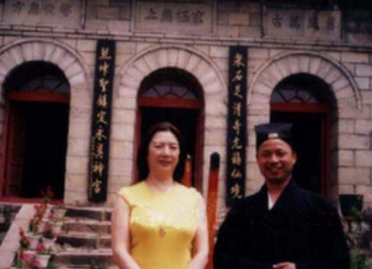 林彪元帅准儿媳张宁：嫁错人后孩子被害，为何远嫁异国后皈依佛门