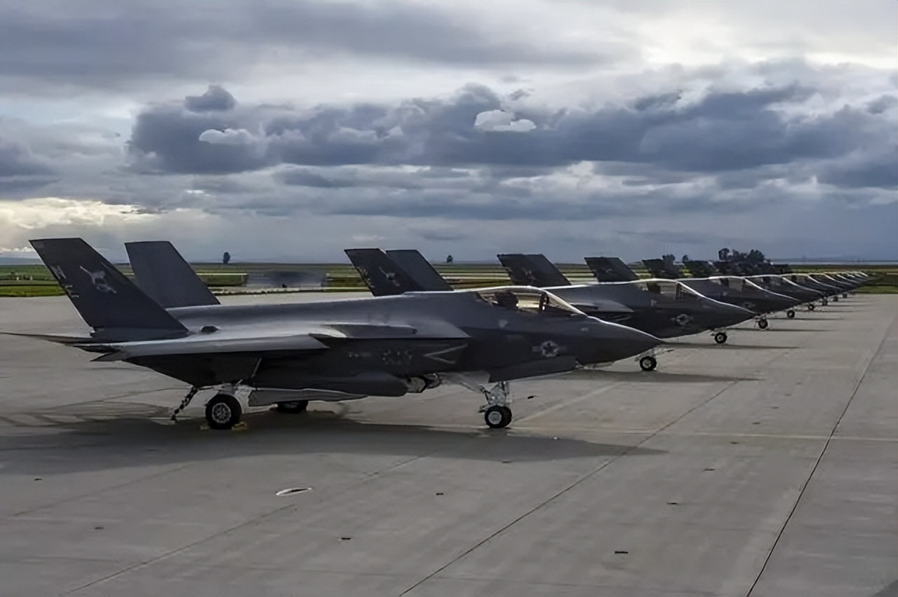 �Ϻ����ţ�������������������ս������������ʵ