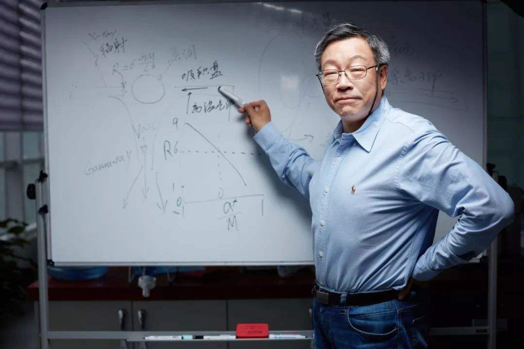 我们强烈谴责朱清时：宣传迷信，祸害国家的未来