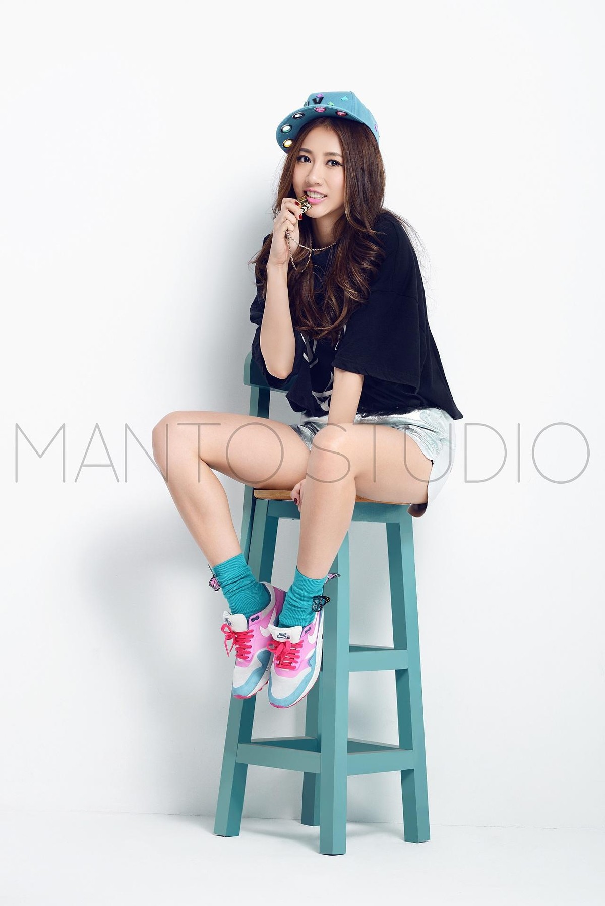 有一种“情商洼地”叫做弦子，19岁出道歌比人红，不会说话是硬伤