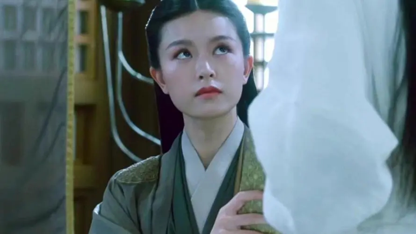 角色设定平平无奇，演员却个个长相惊艳，你管这叫“路人脸”？