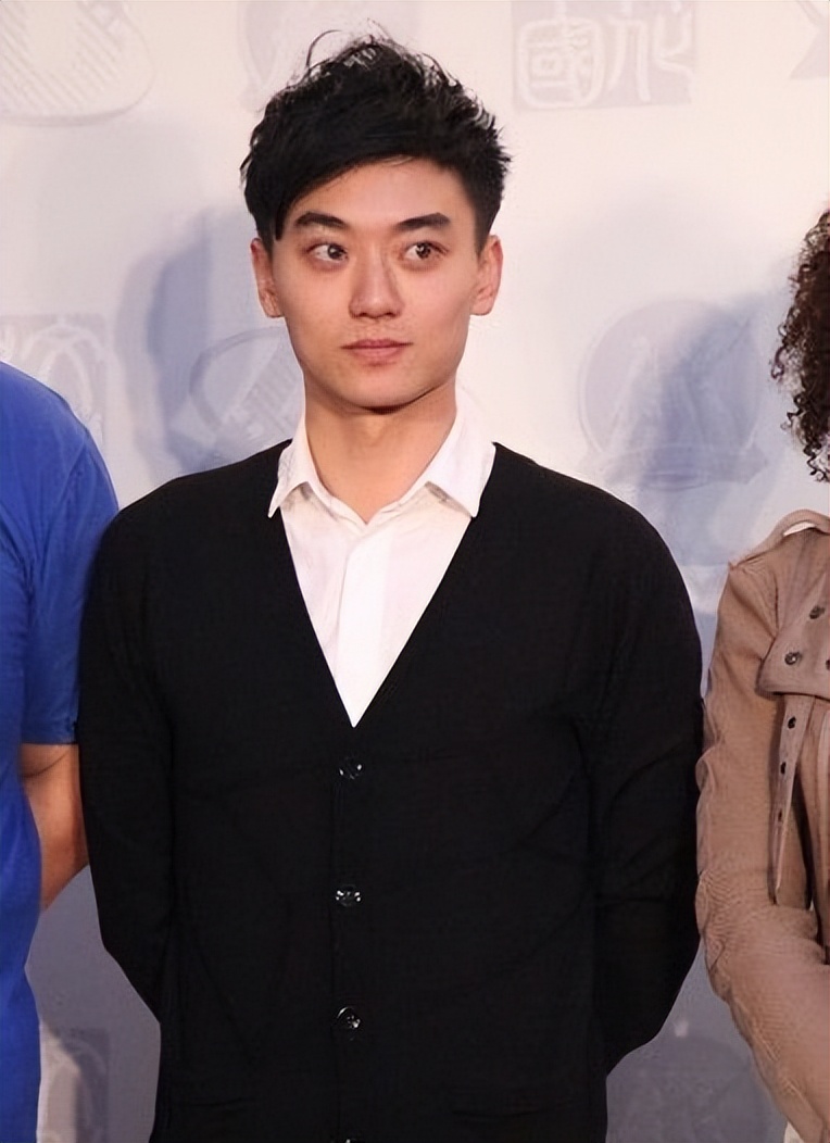 演艺界的明星父子：陈凯歌和儿子凭阿瑟文学出圈，张丰毅嫌儿子丑