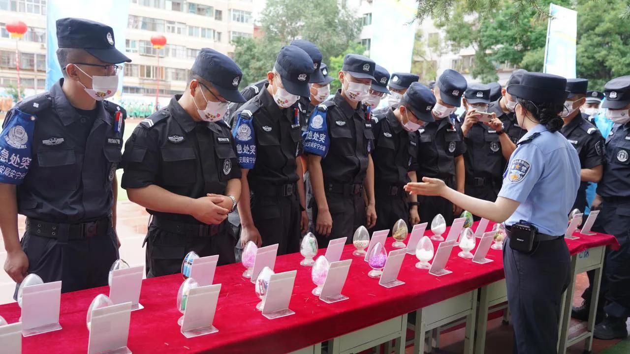 安宁区举行“6.26”国际禁毒日宣传活动