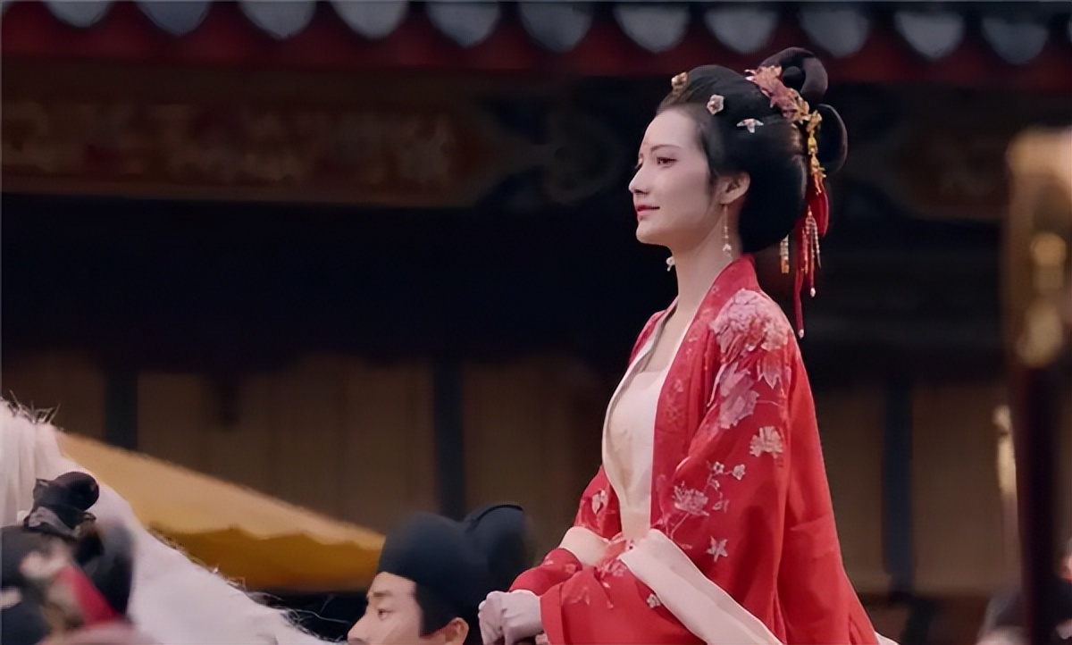 《梦华录》中宋人做生意风气盛行，女子抛头露面，他们那么自由吗