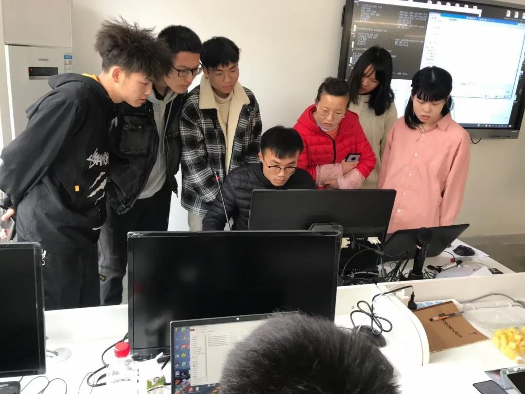 湖北硬核学霸：手握5项专利，参与省级重大项目，亮相全国会议