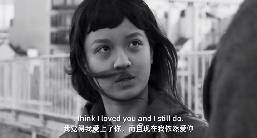 她刚出道，就刷新了华人女星尺度