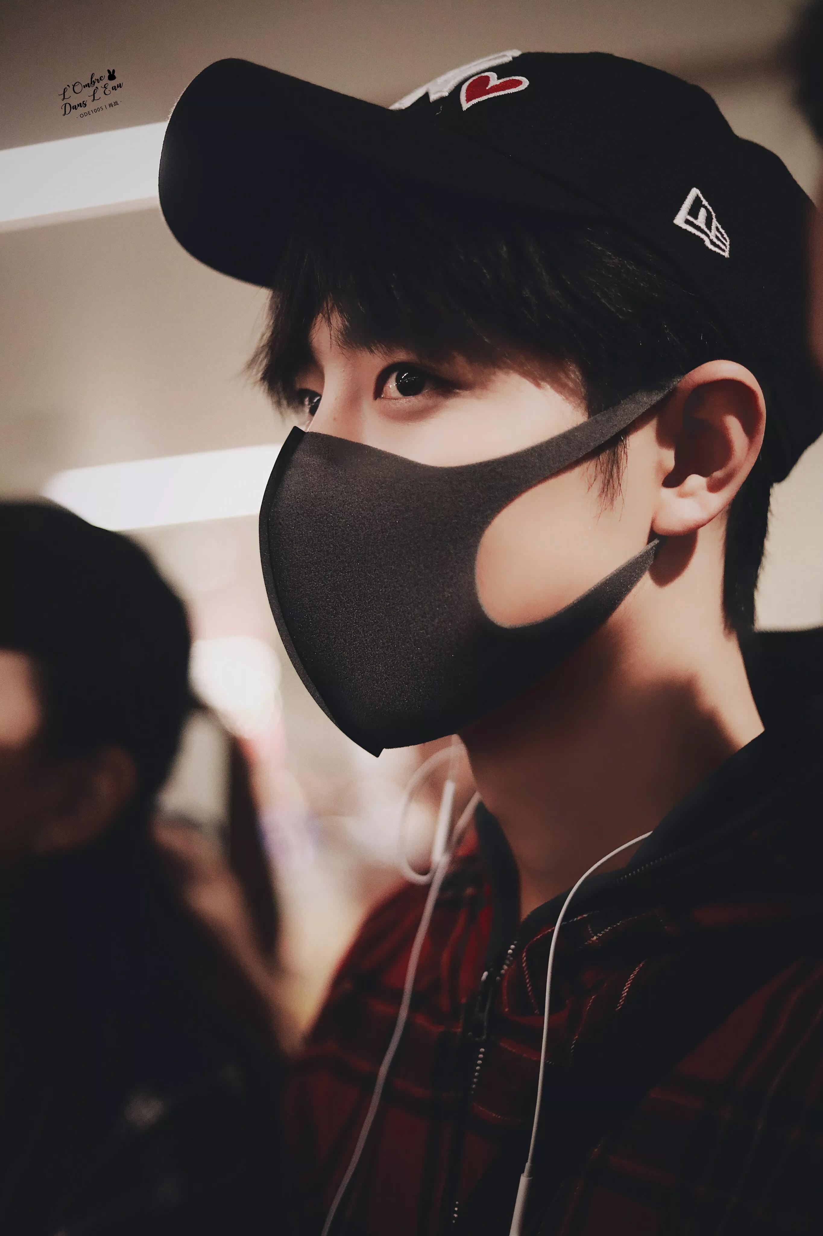 考古肖战:2018年9月—12月机场时间线汇总,今天请叫我收图狂魔