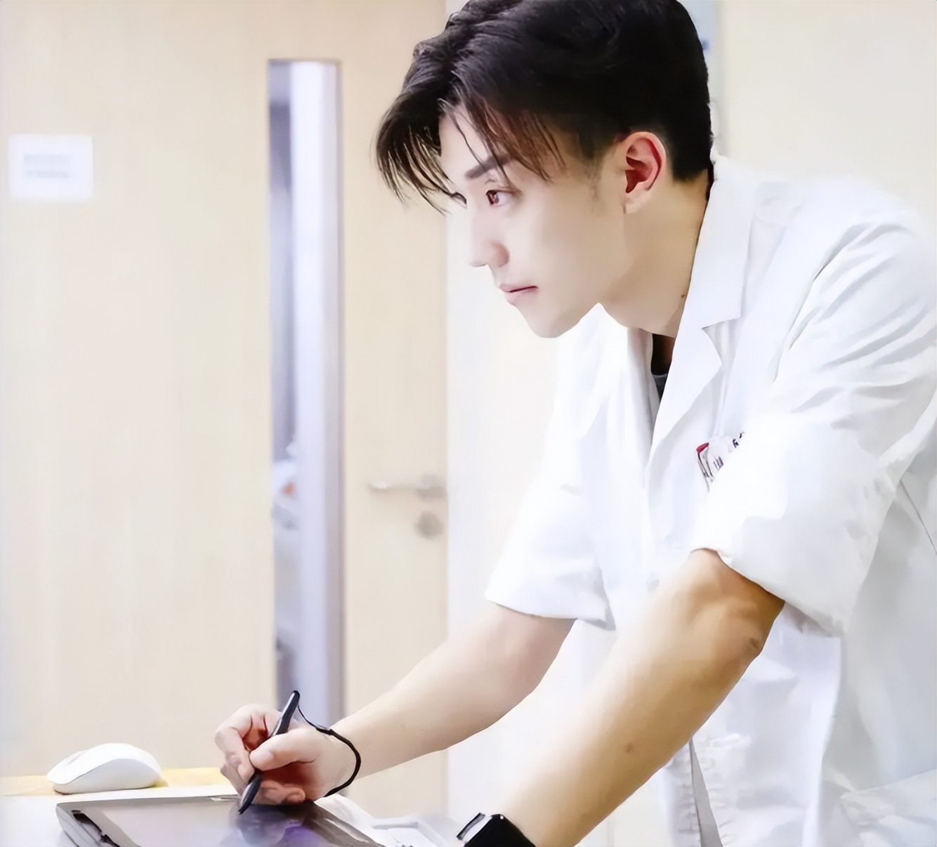 医学专业就业前景排名重新洗牌，预防医学成垫底，临床位居第4名