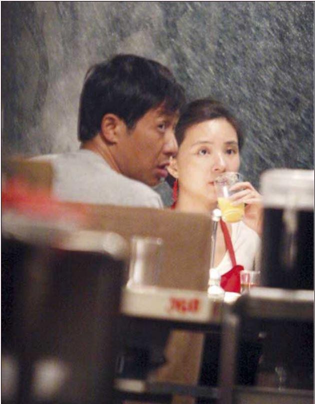 张国强：被前妻嫌穷抛弃，40岁二婚带子娶女明星，如今苦尽甘来