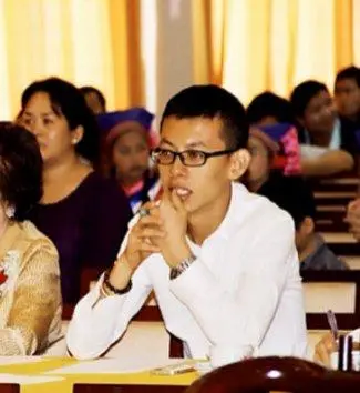 5年前，江歌替闺蜜挡刀遇害，躲门后存活的闺蜜后来怎样了？