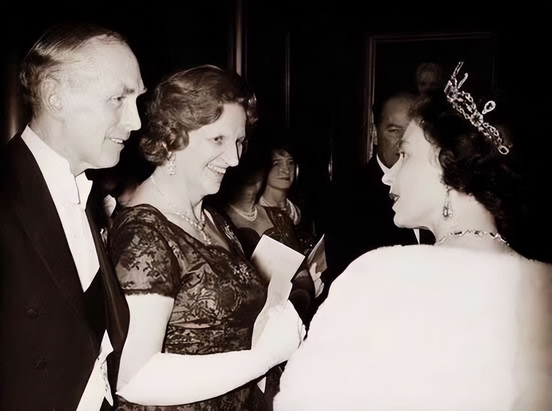 首富的千金，毁于爱情