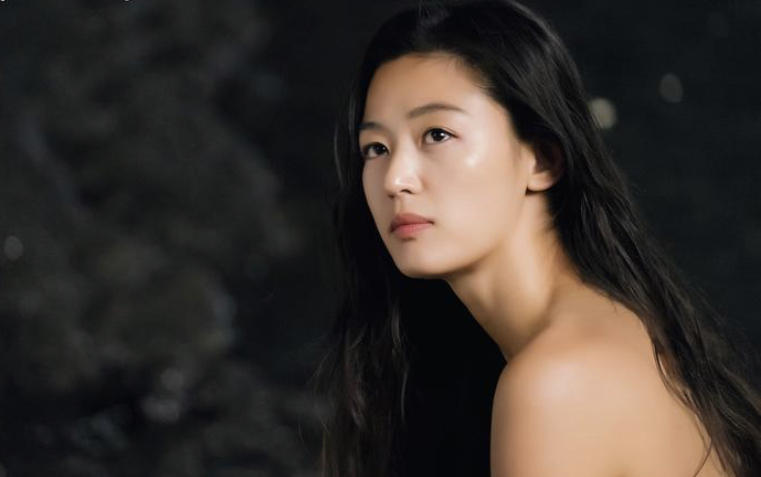 同样是演美人鱼，钟丽缇董璇惊艳，杨幂辣眼，甘婷婷像“水鬼”