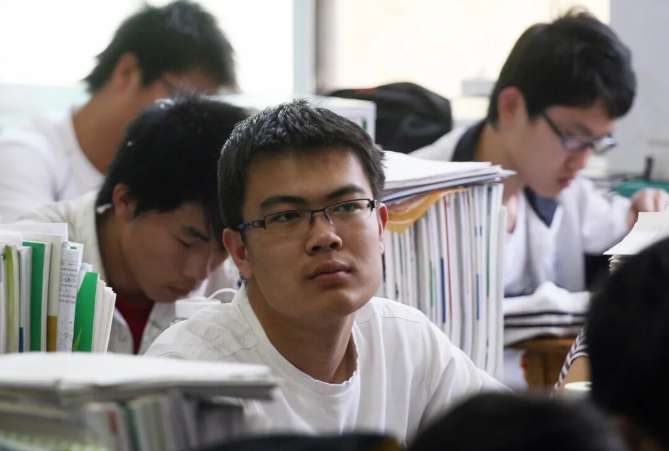 河北省害人不浅的5所大学，官方早已公开点名，毕业证“不值钱”