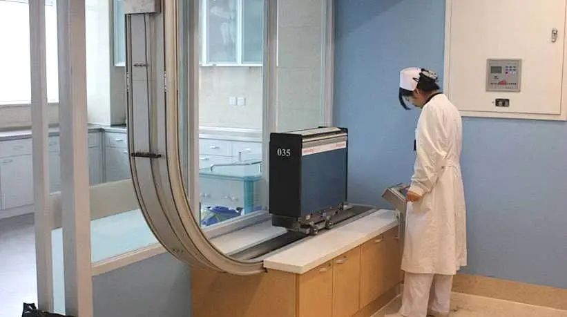坎德拉医疗多功能机器人助力打造现代化、智能化的“5G智慧医院”