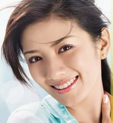 巅峰时刻的黄奕：清纯甜美，温婉大方，气质迷人