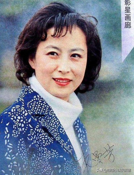 上海美女邬君梅：没孩子成丁克是遗憾，与继女亲密无间是模范继母