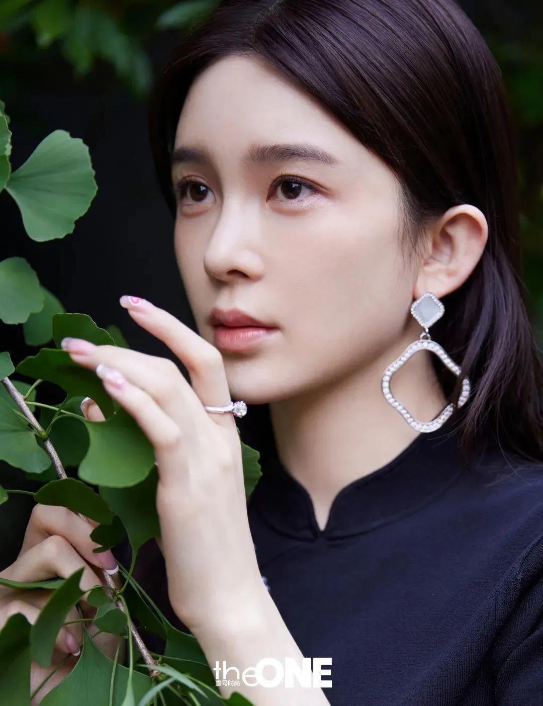 赵樱子初夏气质大片