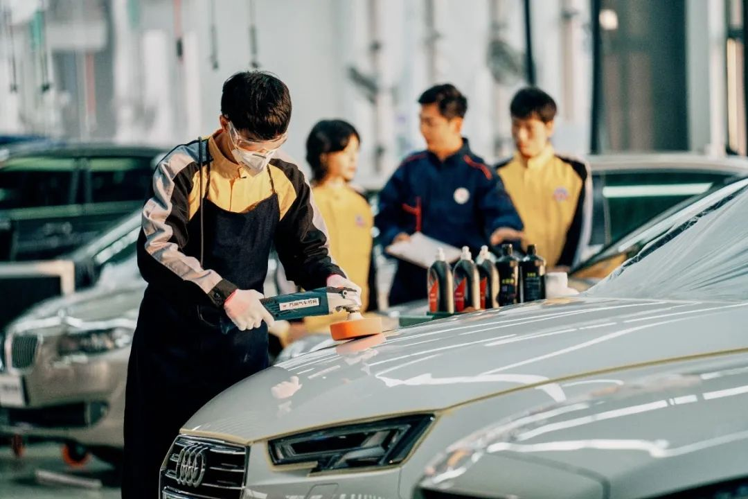 上海万通校园开放日，实地考察不可少，速来抢订校企定向班名额