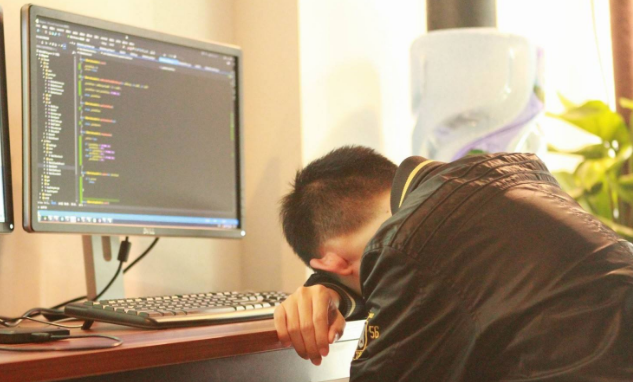 腾讯应届生在大群怒怼领导，言语犀利直戳人心，网友：还得是00后