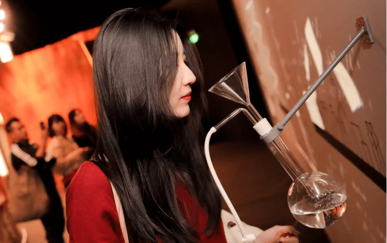 精彩不容错过：VR品酒、喝不醉的鸡尾酒、沉浸式品酒