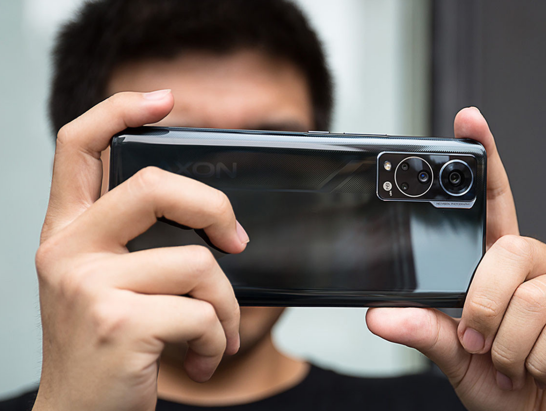 256GB不够用？3款“512GB”大内存手机，最低2399元，闭眼随便买