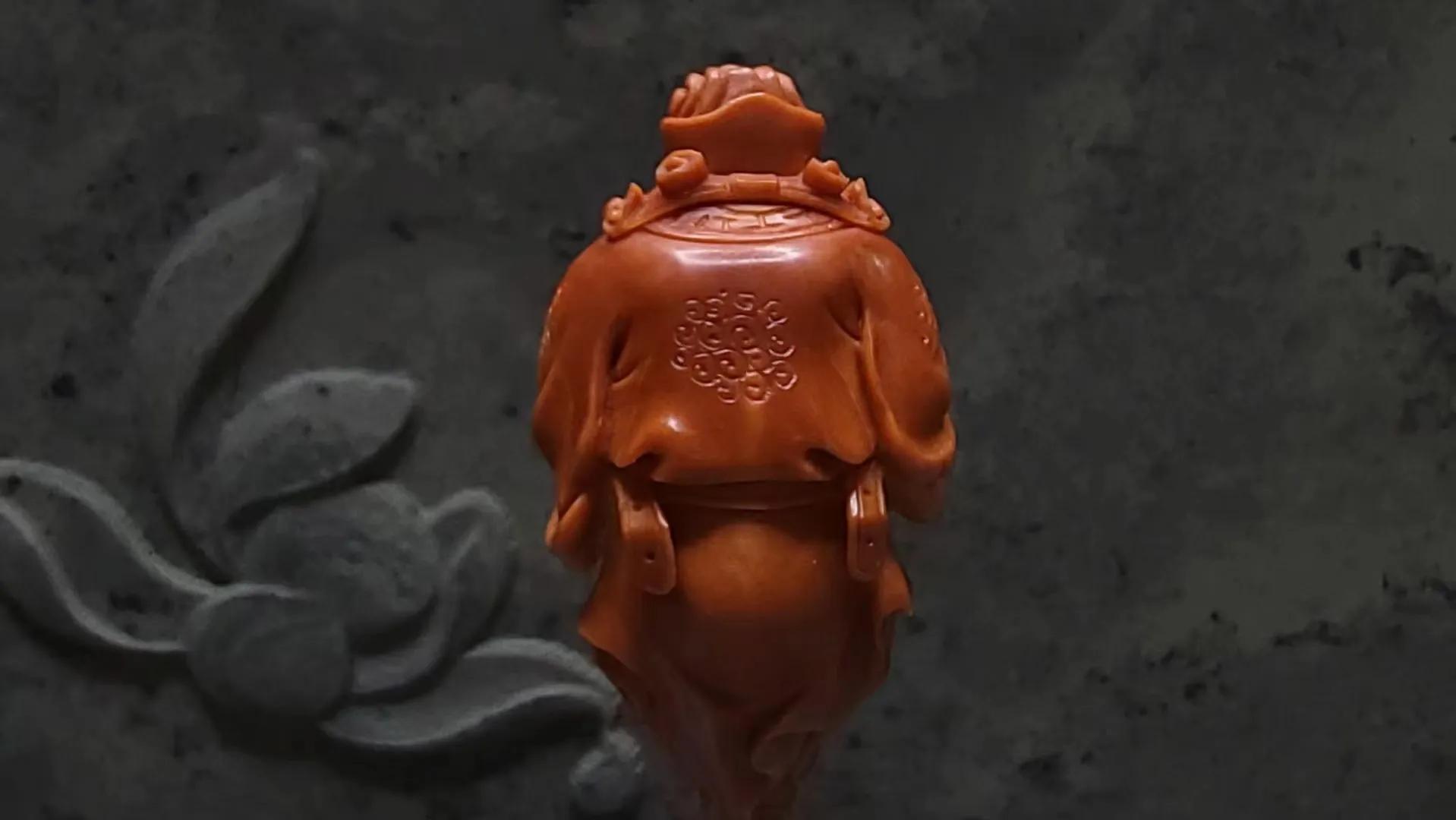 「财神到」精品核雕作品
