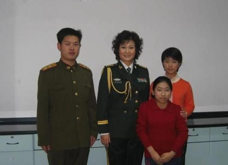 当年演出之后，黄晓娟对着赵本山说：这可能是咱们最后一次合作了