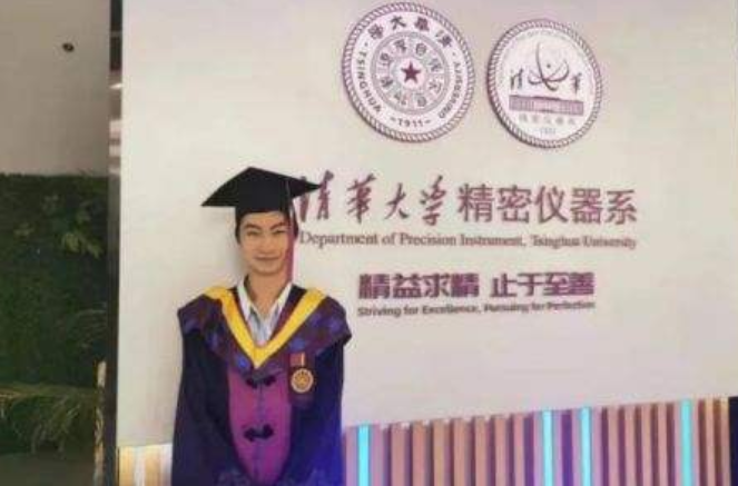 寒门学子庞众望，744分考上清华得校长亲自接待，他有啥特别