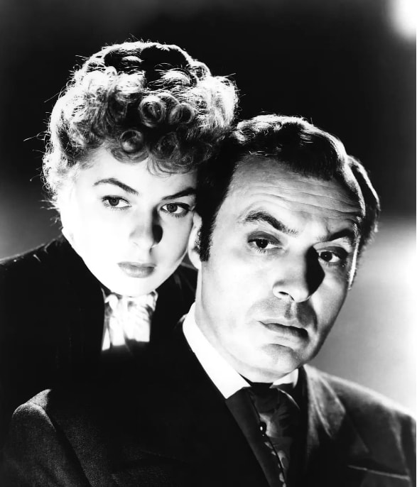 被王力宏李靓蕾带火的电影,奥斯卡经典《煤气灯下》讲了什么?